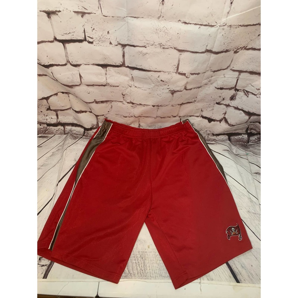 NFL Team Apparel Tampa Bay Buccaneers men’s shorts (large)